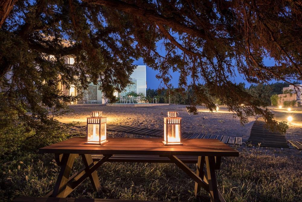 Cedar Bay Beachside Villas Palaiochora Dış mekan fotoğraf