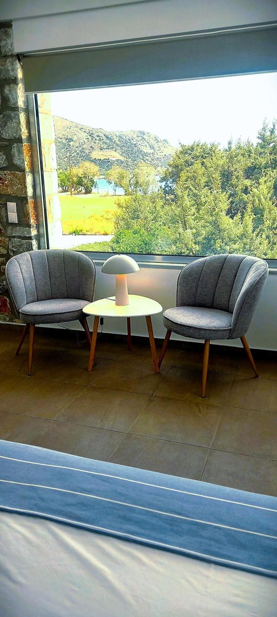 Cedar Bay Beachside Villas Palaiochora Dış mekan fotoğraf