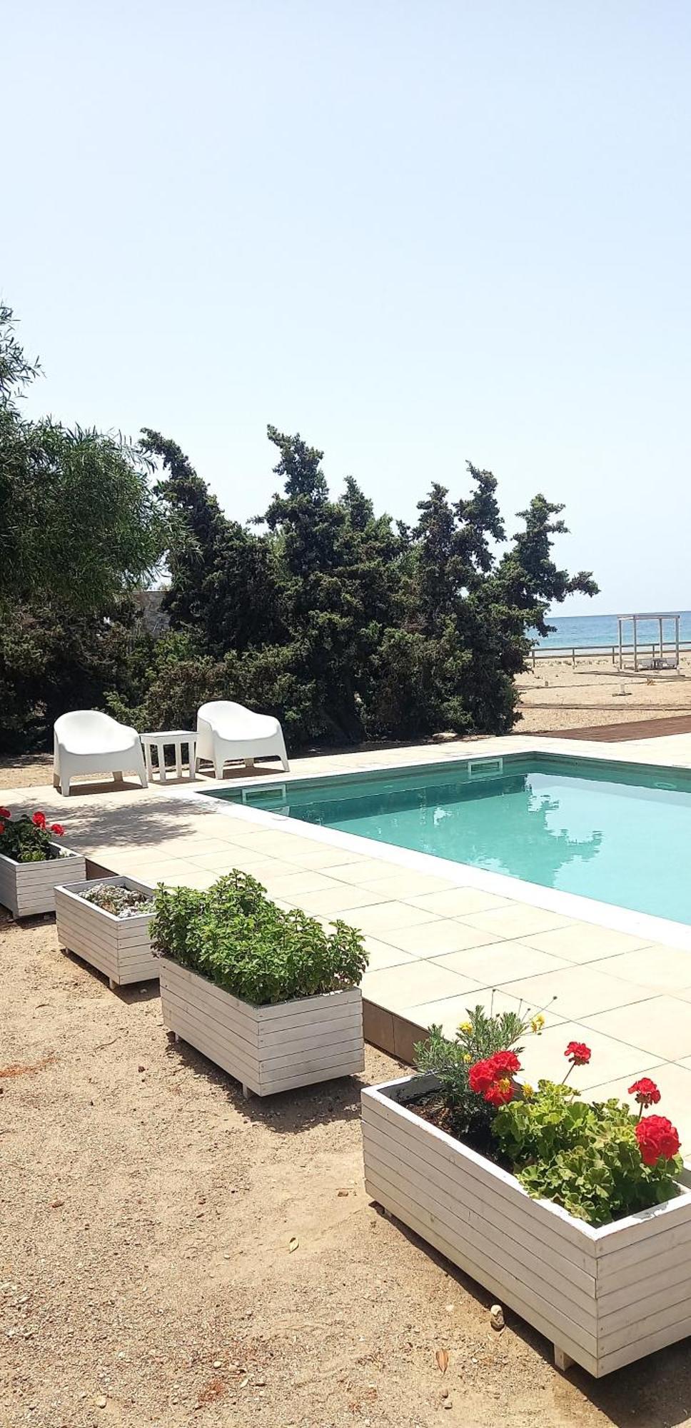 Cedar Bay Beachside Villas Palaiochora Dış mekan fotoğraf
