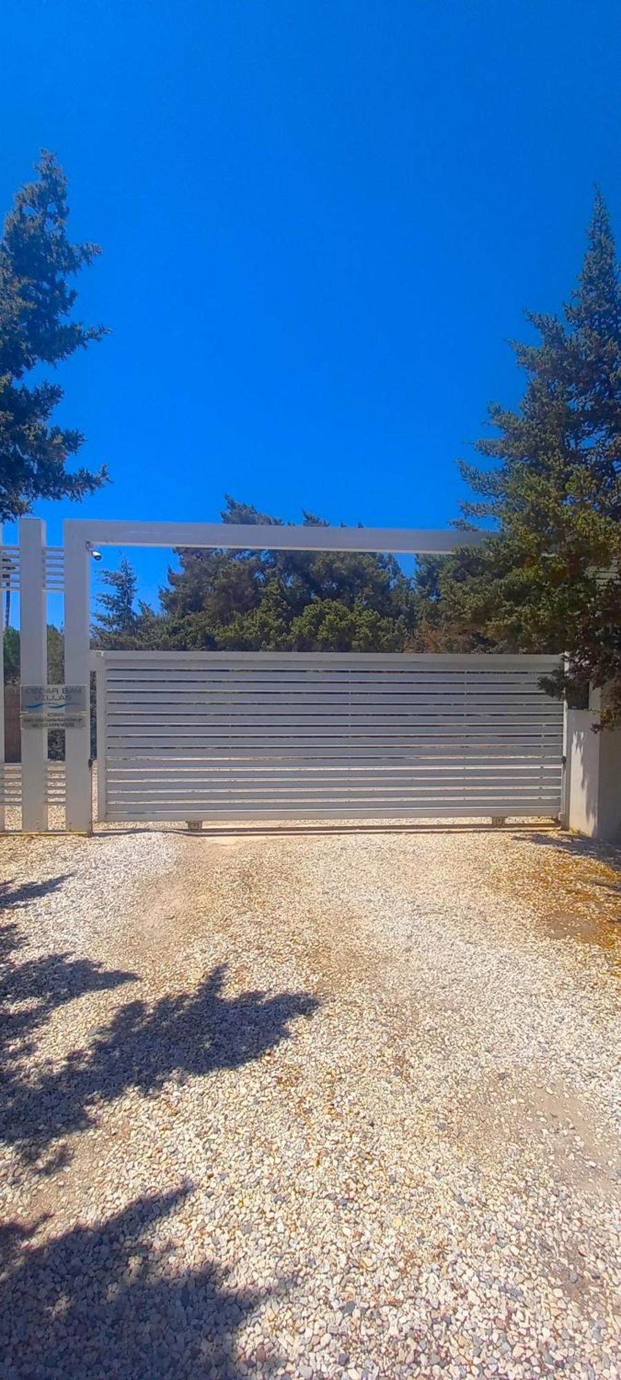 Cedar Bay Beachside Villas Palaiochora Dış mekan fotoğraf