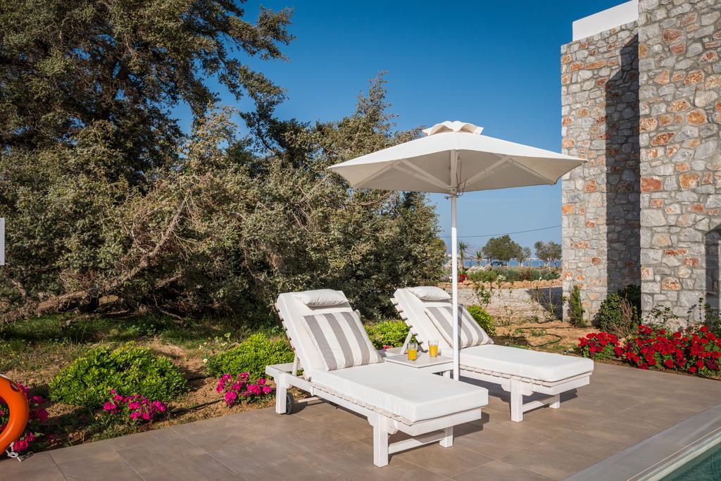 Cedar Bay Beachside Villas Palaiochora Dış mekan fotoğraf