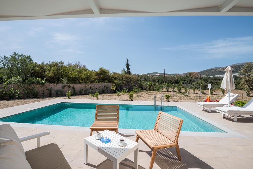 Cedar Bay Beachside Villas Palaiochora Dış mekan fotoğraf
