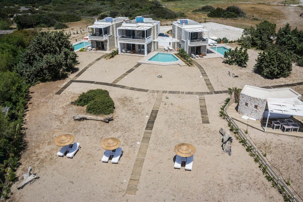 Cedar Bay Beachside Villas Palaiochora Dış mekan fotoğraf